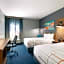 La Quinta Inn & Suites by Wyndham College Station North