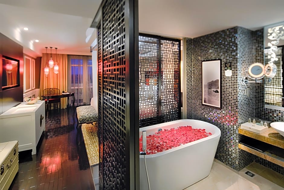 Hotel Royal Hoi An Mgallery