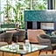 Napa Plaza Hotel (Adults Only)