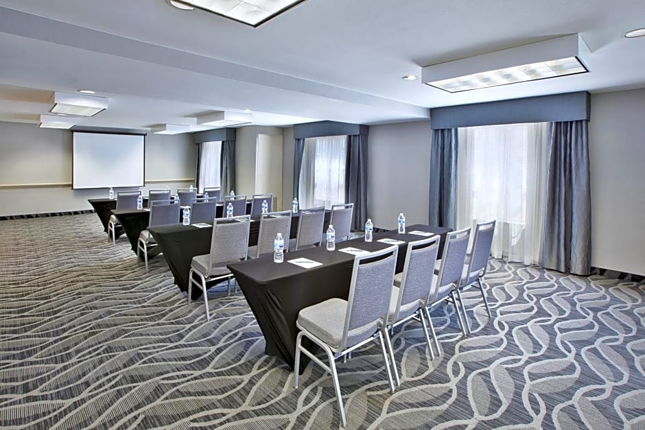 Homewood Suites by Hilton Newark-Cranford