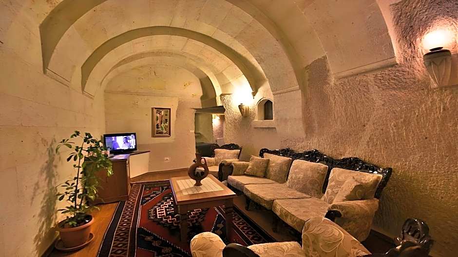 Stone House Cave Hotel