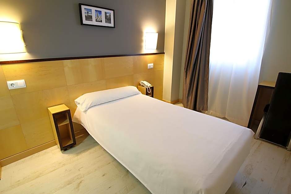 Hotel Alda Entrearcos