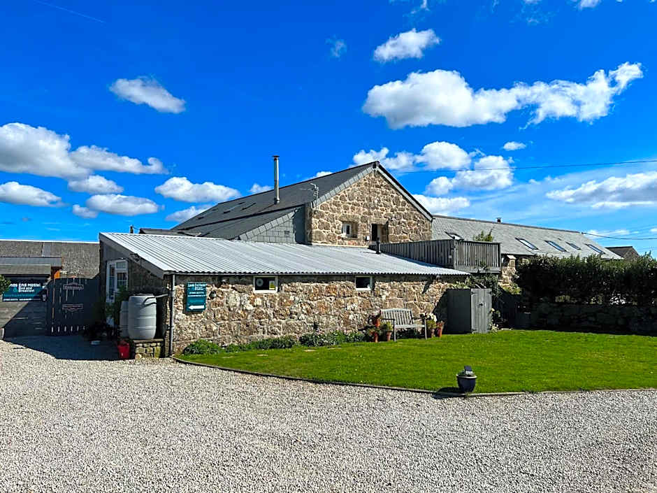 Lands End Hostel and B&B