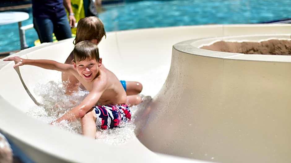 Atlantis Family Waterpark Hotel, an Ascend Collection Hotel