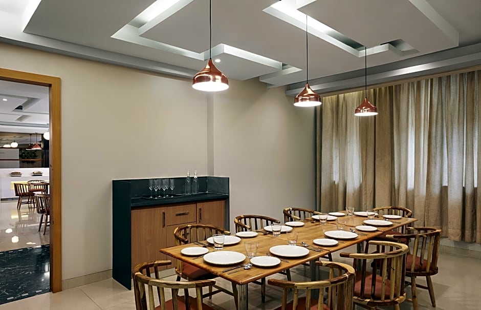 Monday Hotels Mahape