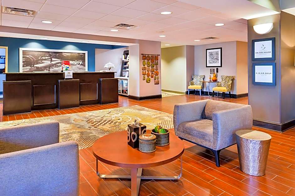 Hampton Inn By Hilton Gonzales