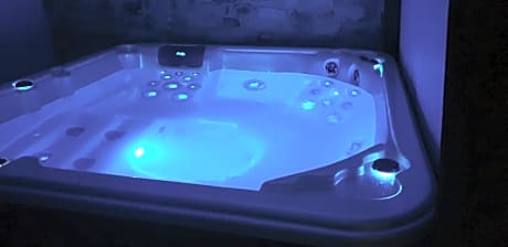 Chambre d'hôte avec SPA privatif domaine les nuits envôutées - Gard