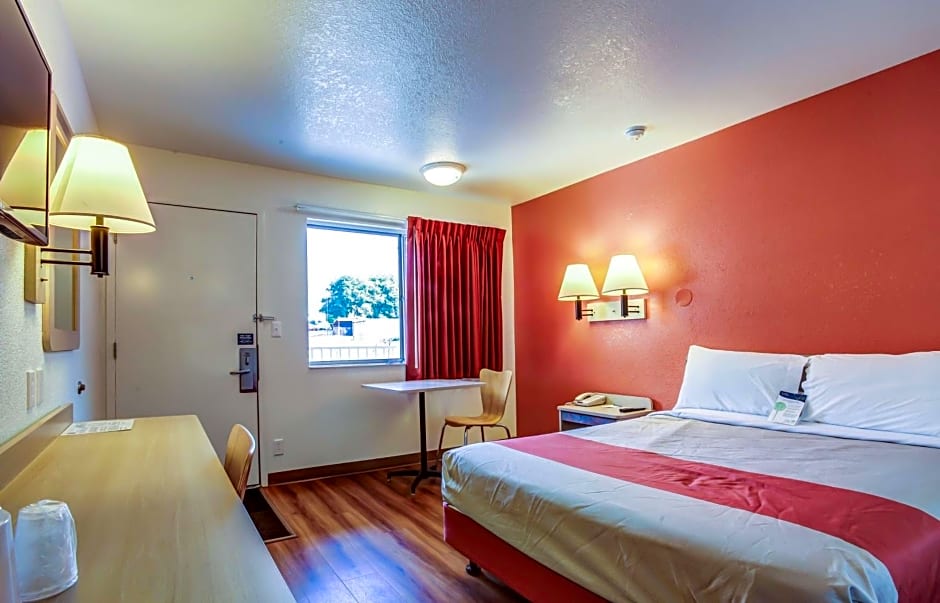 Motel 6-Grants Pass, OR