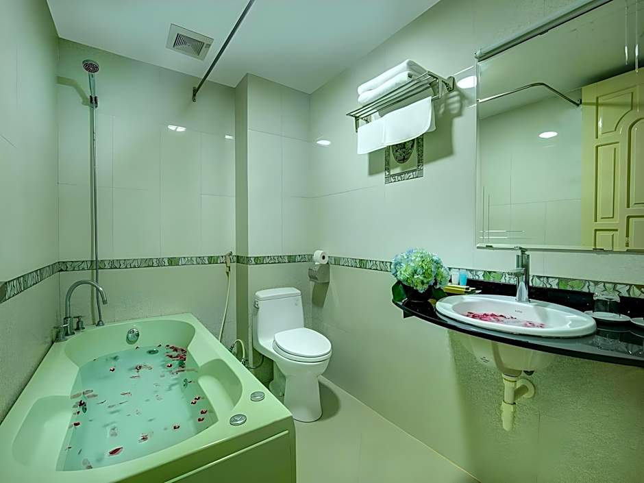 Diamond Legend Hotel