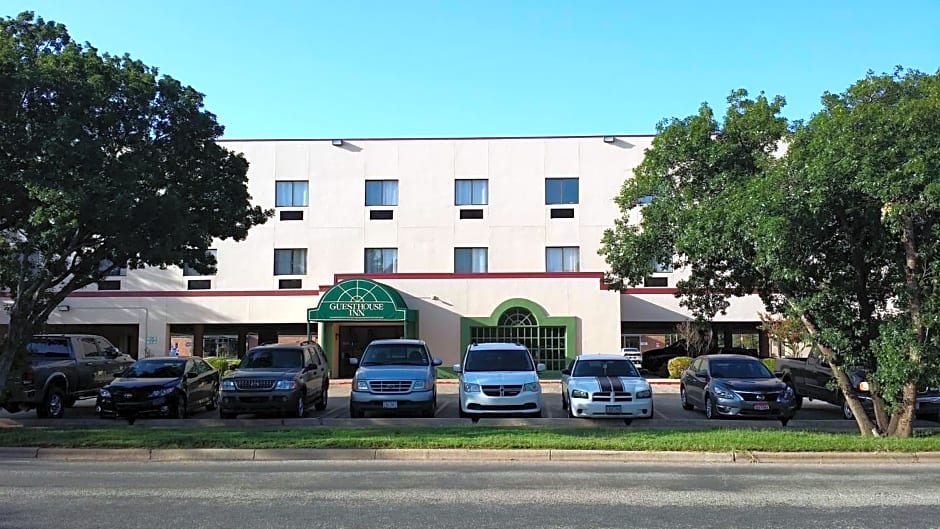 Guest House Inn Medical District near Texas Tech Univ