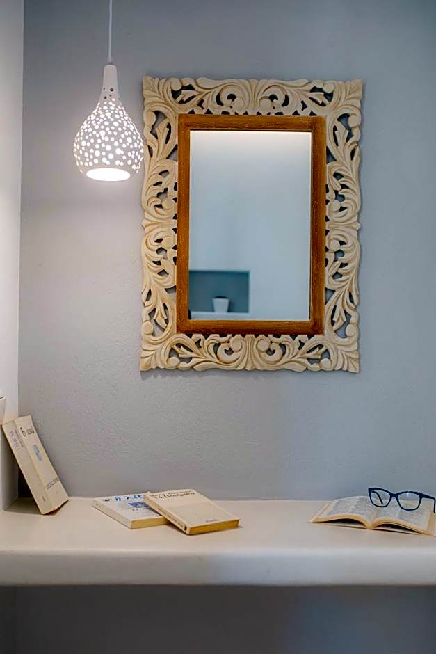 Arco Naxos Luxury Apartments