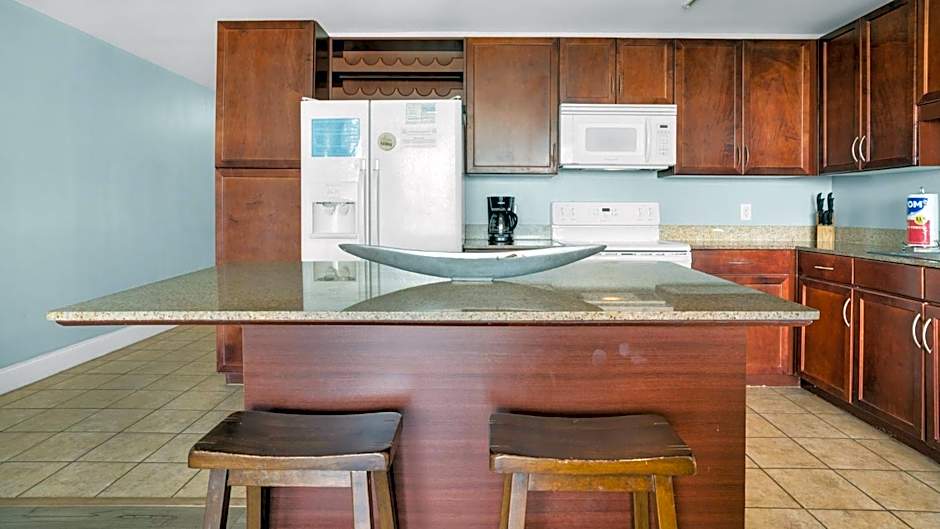 Laketown Wharf 1037