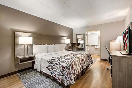 Deluxe King Room Disability Access Smoke Free