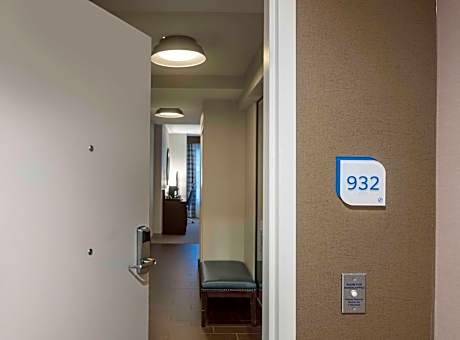 King Room - Hearing Access