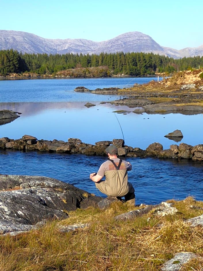 Camillaun Lodge with Lough Corrib Boat Hire