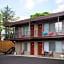 Advance Inn