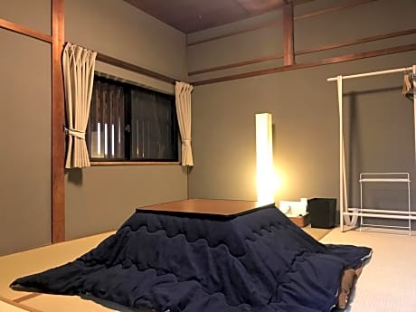 Japanese-Style Twin Room with Shared Bathroom