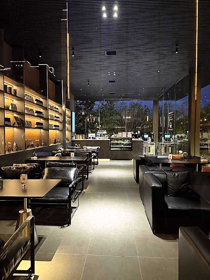 Ramada by Wyndham Luoyang Downtown