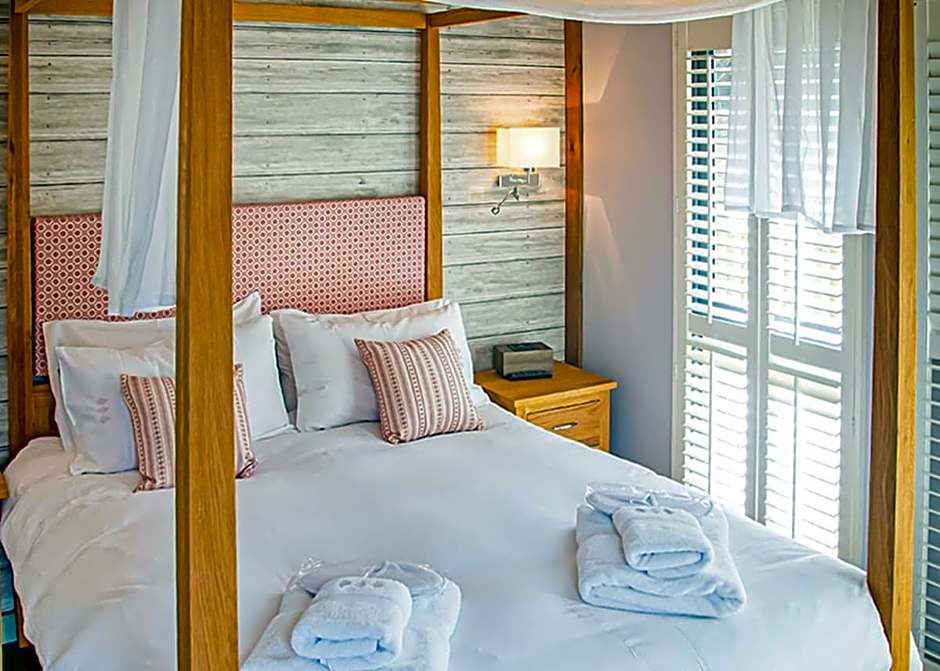 The Sherwood Hideaway Lodges