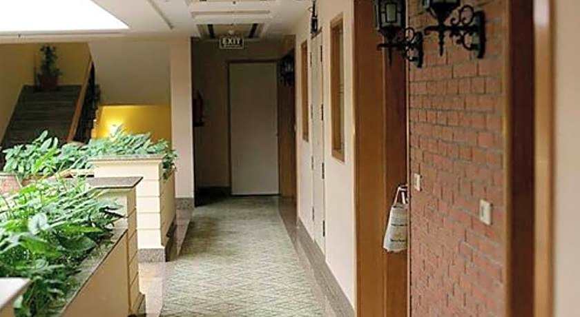 Savoy Suites Noida Delhi N.C.R.