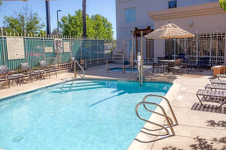 Hilton Garden Inn Redding