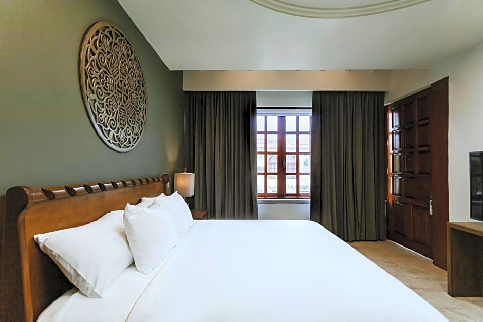 Hotel Dos Patios, Holistico Boutique & SPA