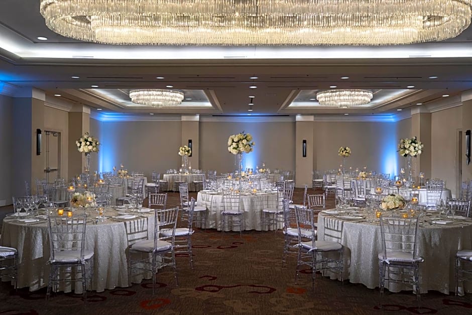 The Baronette Renaissance Detroit-Novi Hotel