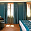 Rosa Salva Hotel