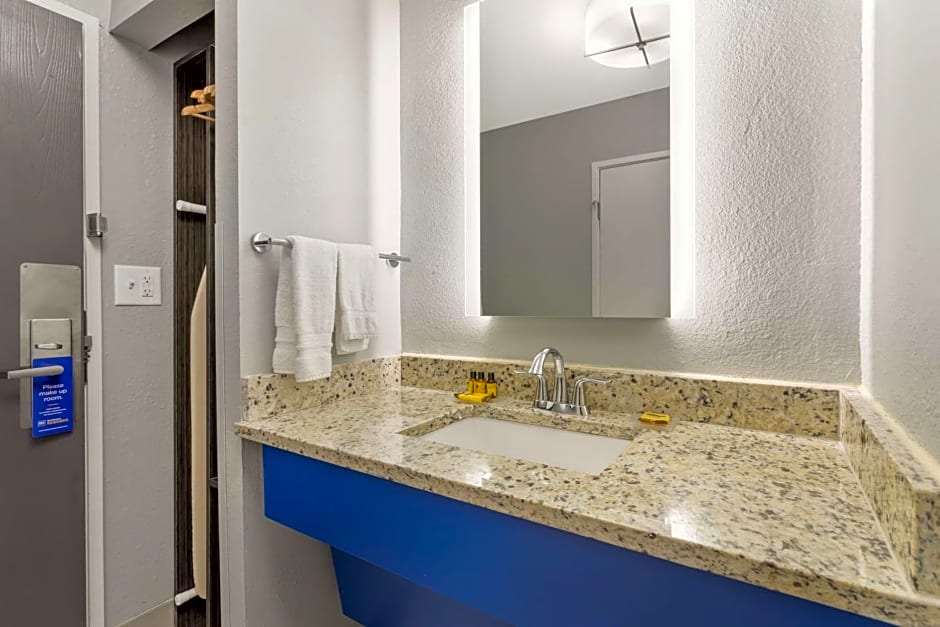 Best Western Plus Magnolia Inn & Suites
