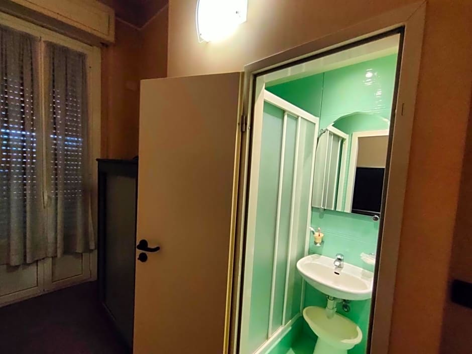 Hotel Ada