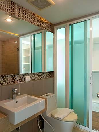 Premier Suite Pool View