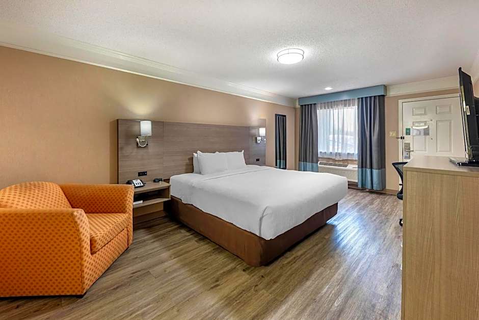 Quality Inn Near Lake Marble Falls