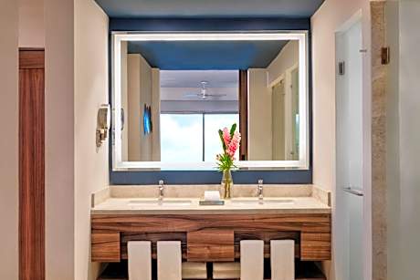 Club Master Suite