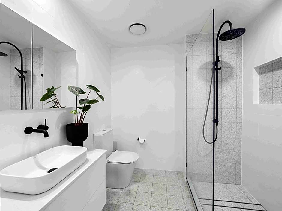 Pacific Marina Apartments