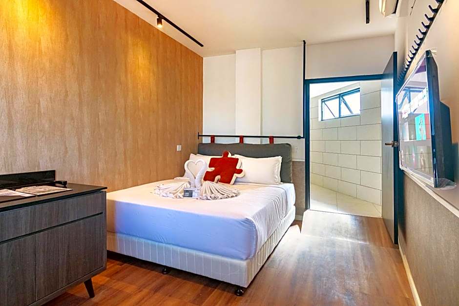 Bagan Suite