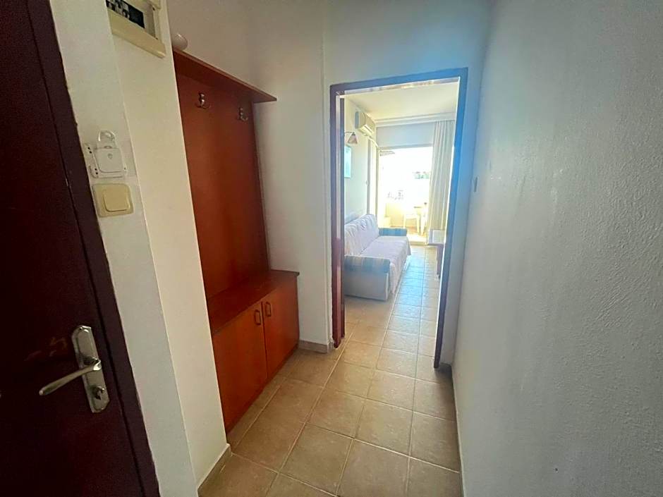 HOLIDAY APART 50 meters to BEACH, Sea view apartments