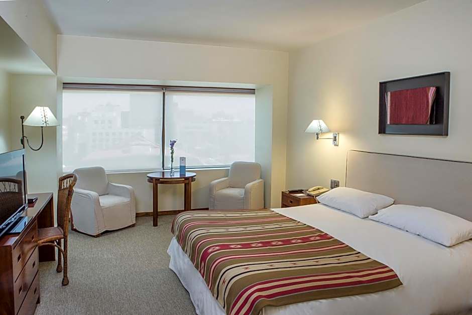 Hotel Almacruz and Convention Center