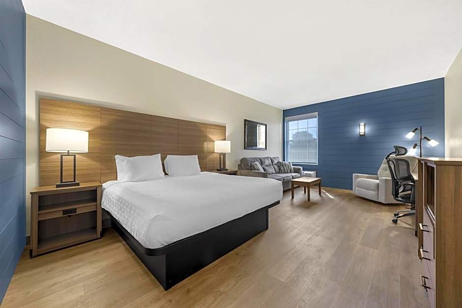Best Western Plus Revere Inn & Suites
