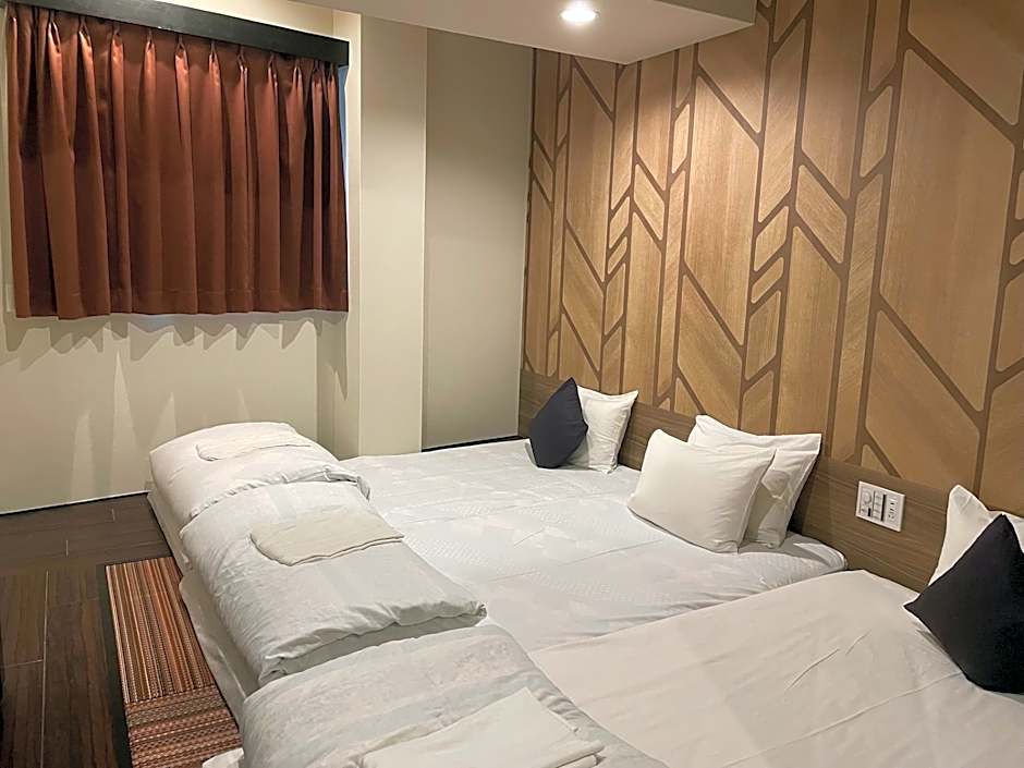 Hotel Livemax Esaka