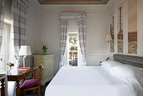 Queen Room with Balcony