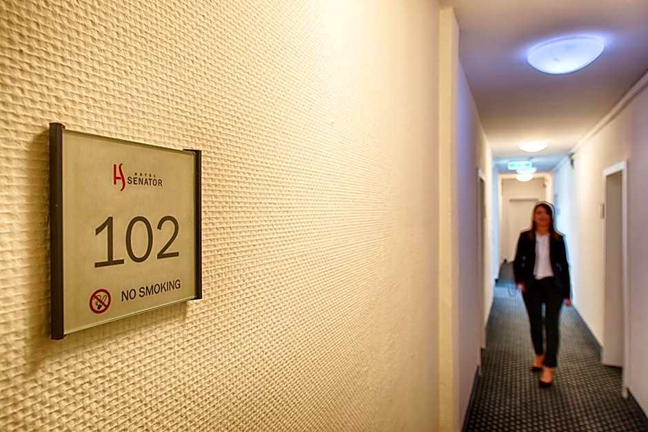 Hotel Senator