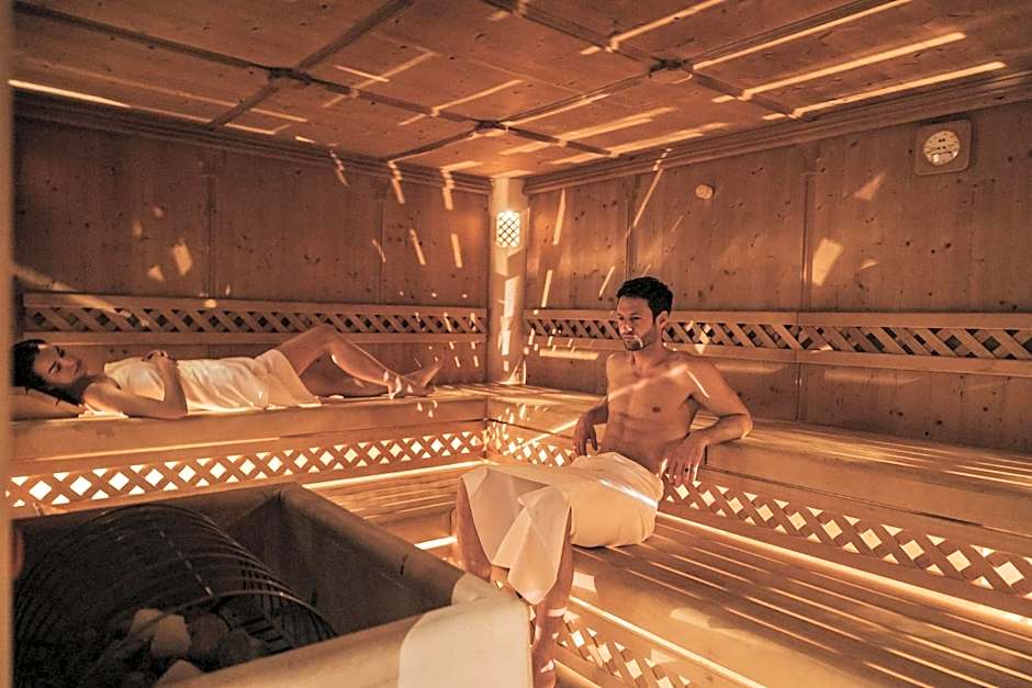 Superior Hotel Schneider Ski-in & Ski-out