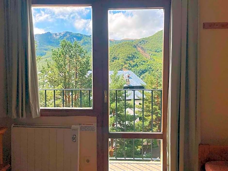 Apartamentos Midi 3000