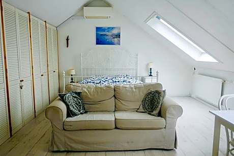 Silver Moon Bed & Breakfast