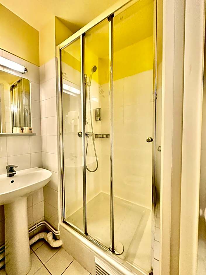 Hotel Bellevue Paris Montmartre