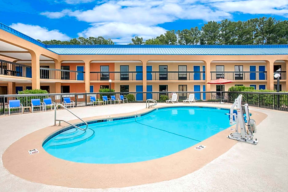 Baymont by Wyndham Greenville