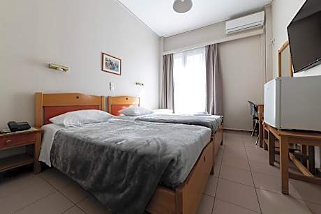 Triple Room with Mountain View