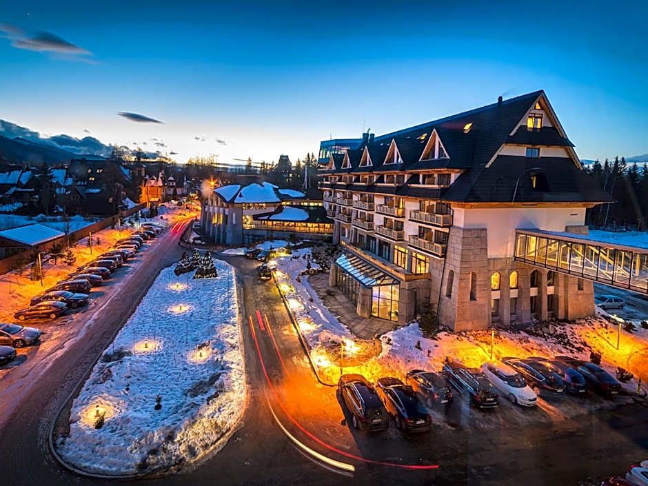 Grand Nosalowy Dwór