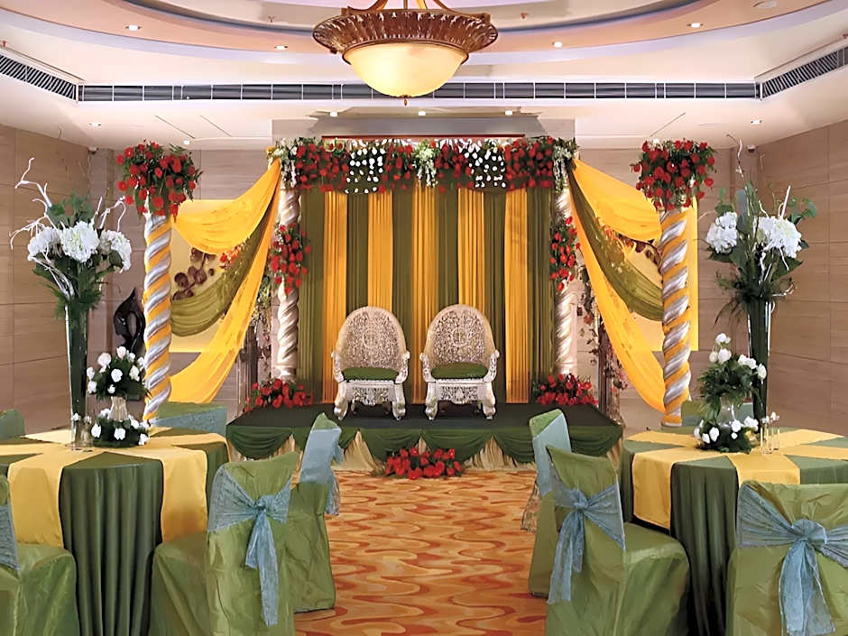 Nidhivan Sarovar Portico