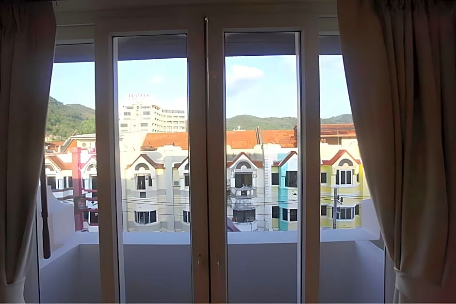 Paradise Inn